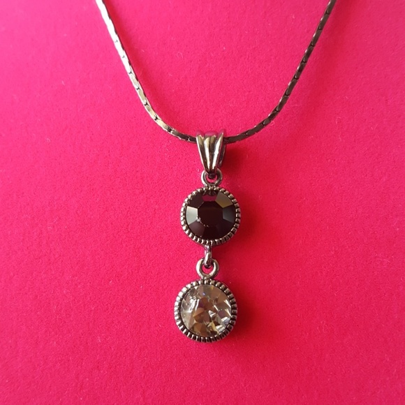 Jewelry - 💕 Black and Gray Stacking Stone Necklace 💕